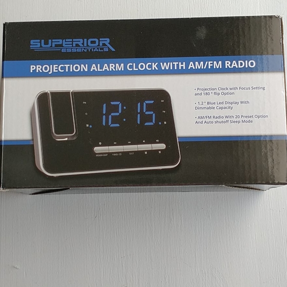 Digital Alarm clock - Picture 1 of 5